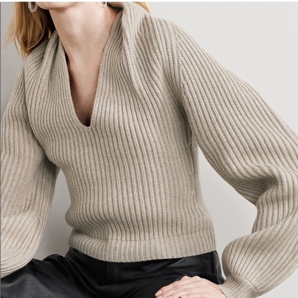 Worn one Alexander Wang ribbed beige wool cashmere blend draped neck sweater - Picture 1 of 7